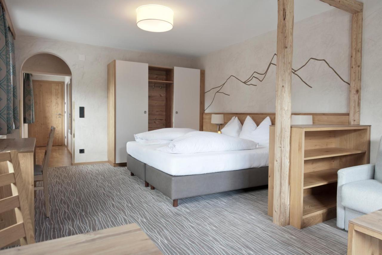 Hotel Mozart Landeck Ngoại thất bức ảnh