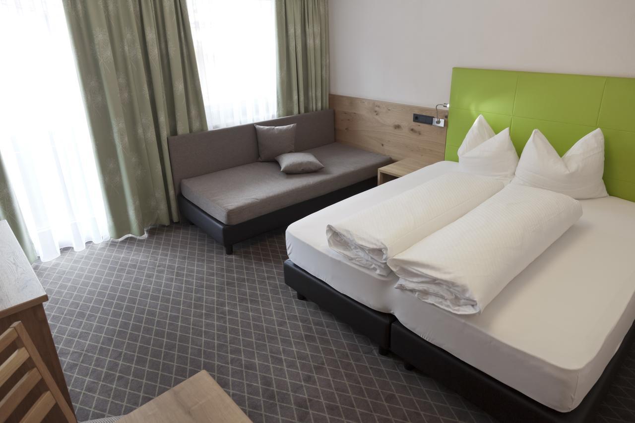 Hotel Mozart Landeck Ngoại thất bức ảnh
