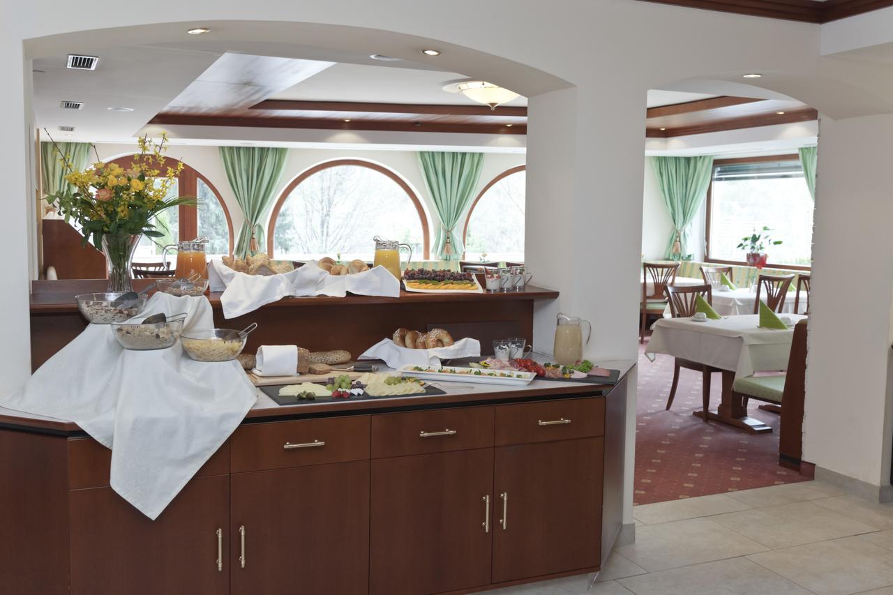 Hotel Mozart Landeck Ngoại thất bức ảnh